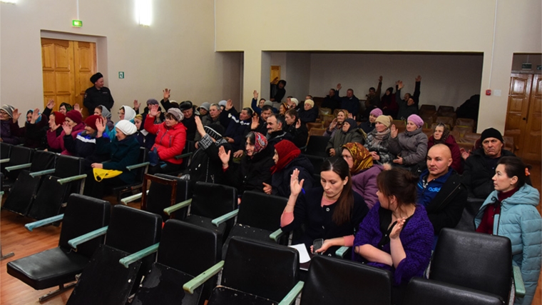 С жителями села Климово обсудили вопросы перехода на новую систему обращения с ТКО и реализации программы общественной инфраструктуры