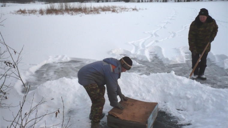 На территории Кировского сельского поселения произвели устройство прорубей в открытых водоисточниках